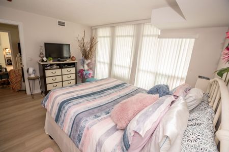 For Lease - 1600 Charles Street Unit# 714, Whitby, Ontario - Photo 3