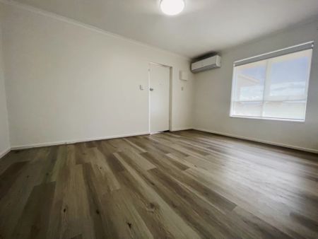 1 Bed, 1 Bath - Photo 2