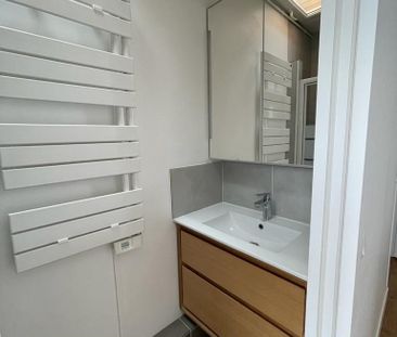 Location Appartement 3 pièces 50m² PARIS 12ème - Photo 3