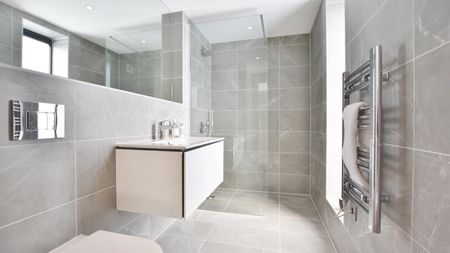 The Mount, Hale Barns, Altrincham, WA15 - Photo 4