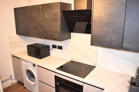 3 bedroom apartment to rent - Photo 2