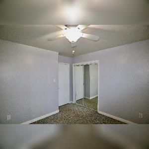 4 Bed 2 Bath Home Sherridon Fort Saskatchewan - Photo 4