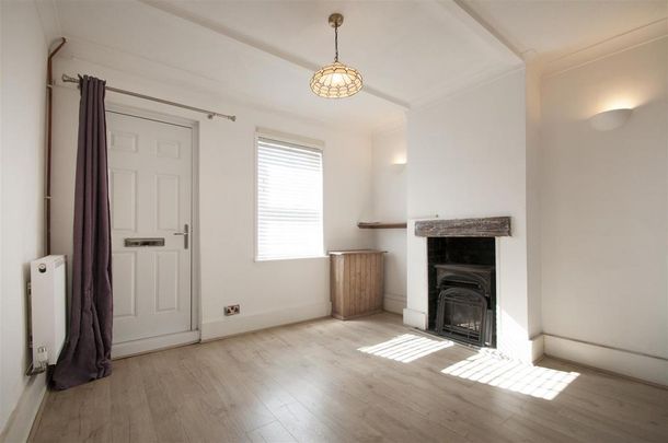 2 bedroom semi-detached house to rent - Photo 1