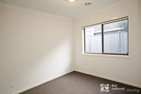 Perfectly Positioned Family Home - Photo 3