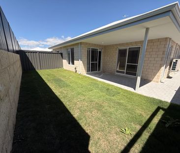 8 Lighthouse Grove, Madora Bay, WA 6210 - Photo 5