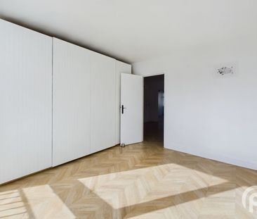 Location Appartement 3 pièces 69m² - Photo 3