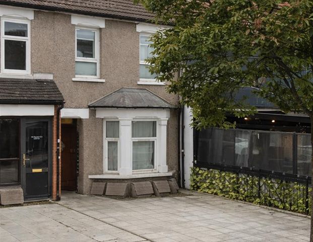 Station Lane, Hornchurch RM12, London - Photo 1