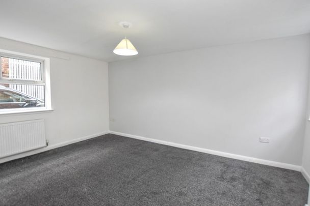 1 bed Apartment for Rent - Photo 1