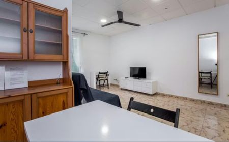 Carrer de la Lluna, Barcelona, Catalonia 08001 - Photo 3