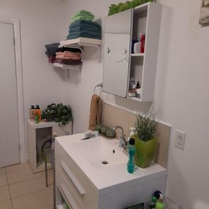 Chambre Femme à Laval - Tout Inclus - Photo 3