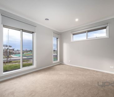 38 Gillespie Avenue, Werribee - Photo 4