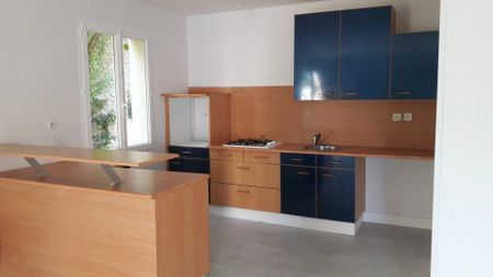 Location Maison 4 pièces 82m² LA ROCHELLE 17000 - Photo 4