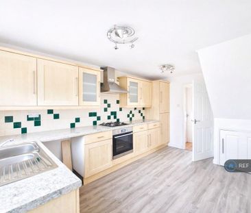 3 bedroom terraced house to rent - Photo 4