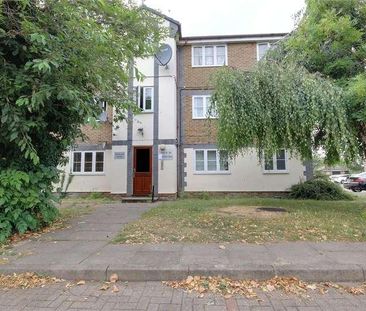 Tennyson Close, Scotland Green Road, Enfield, EN3 - Photo 2