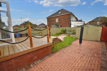 3 bed semi-detached house to rent in Ladybank Drive, Glasgow, G52 - Photo 3