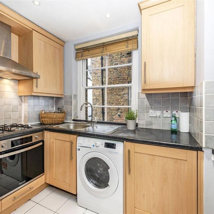 1 bedroom flat to rent - Photo 1