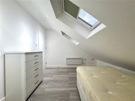 4 bedroom terraced house to rent - Photo 4