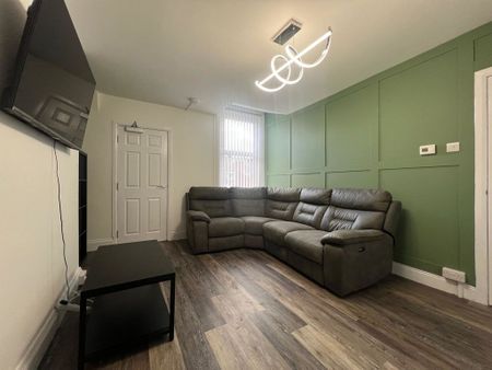 Warton Terrace, Newcastle Upon Tyne - Photo 2