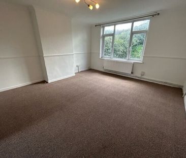 Aylesbury Crescent, PLYMOUTH - Photo 3