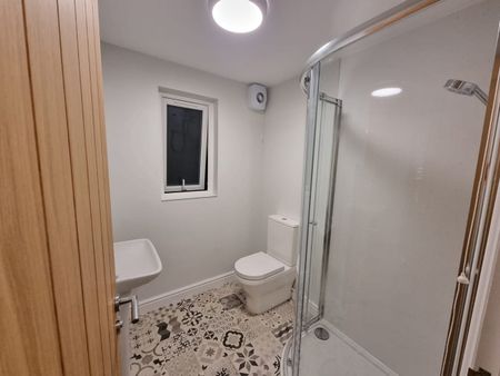 6 Bed Terraced House, Parkstone Avenue, BS7 - Photo 4