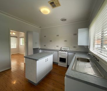 39 Caroline Street, Dubbo NSW 2830 - House For Rent | Domain - Photo 3