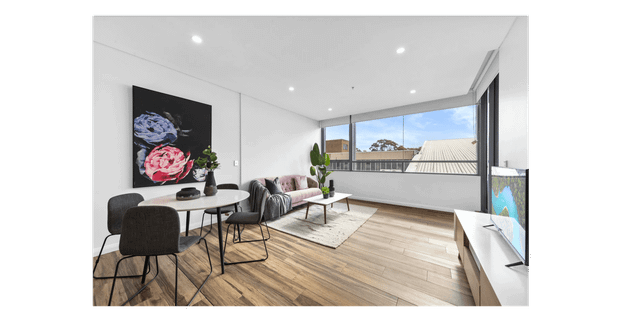 Modern Luxurious Massive High Ceiling Split Level 3 Bedroom Apartment - Photo 1