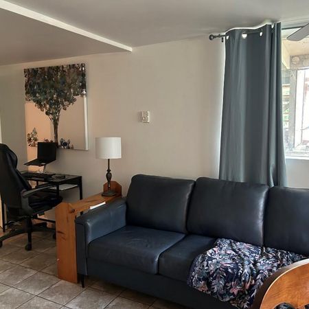 GRAND 3 1/2 CAMPAGNE ENTRE MAGOG-EASTMAN - CABLE-INTERNET INCLUS - Photo 3