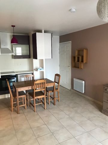 Location Appartement 2 pièces 38m² - Photo 2