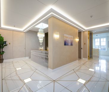 Traditional townhouse in the heart of Kensington - Photo 5