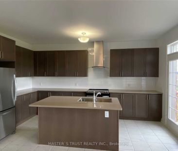 For Lease - 102 Frank Kelly Drive, East Gwillimbury, Ontario - Photo 5