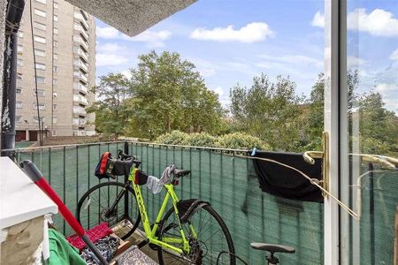 Clive Road, London, SE21 - Photo 4