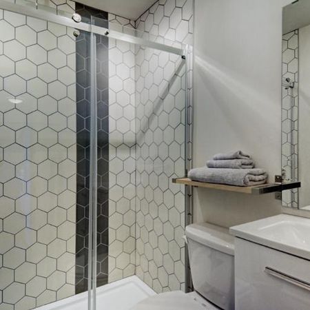 Loft entièrement meublé à louer Vieux-Québec décembre 2025 - Photo 4