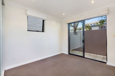 Perfectly Positioned Over-Sized Townhouse - Photo 3