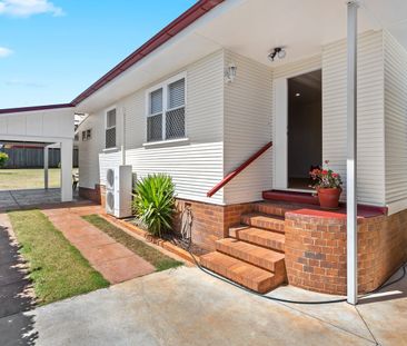 Charm & Appeal in South Toowoomba - Photo 5