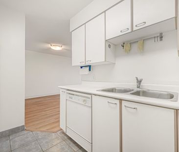 For Lease - 256 Doris Avenue Unit# 1206, Toronto, Ontario - Photo 3