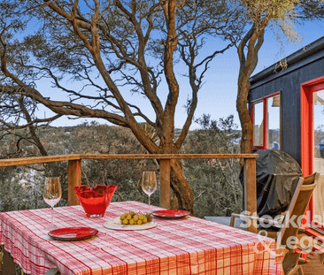 Coastal Retreat with Character and Space - Photo 4