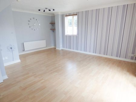 3 bedroom terraced house to rent - Photo 5