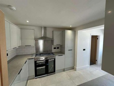 Ormskirk Road, Rainford, St Helens, WA11 - Photo 5