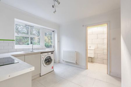 3 bedroom terraced house to rent - Photo 5