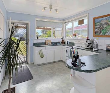 CASTLECLIFF - 3 BEDROOMS - Photo 5