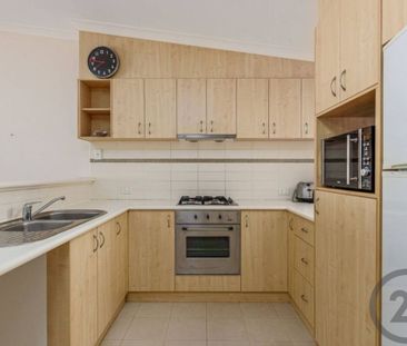 Low Maintenance Lifestyle&excl; - Photo 1