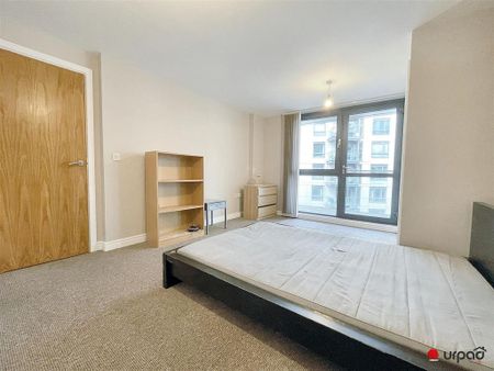 2 bedroom apartment to rent - Photo 4