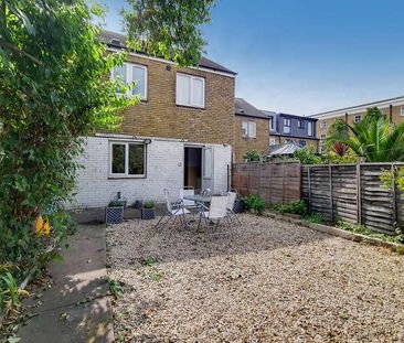 Burbage Close, Bermondsey, London, SE1 - Photo 2