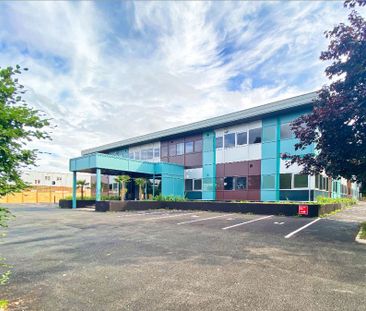 Redfields Lane, Church Crookham, Fleet, Hampshire, GU52 - Photo 6