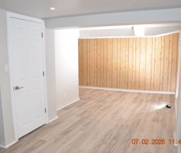 For Lease - 11 Coppermill Drive, Toronto, Ontario - Photo 2