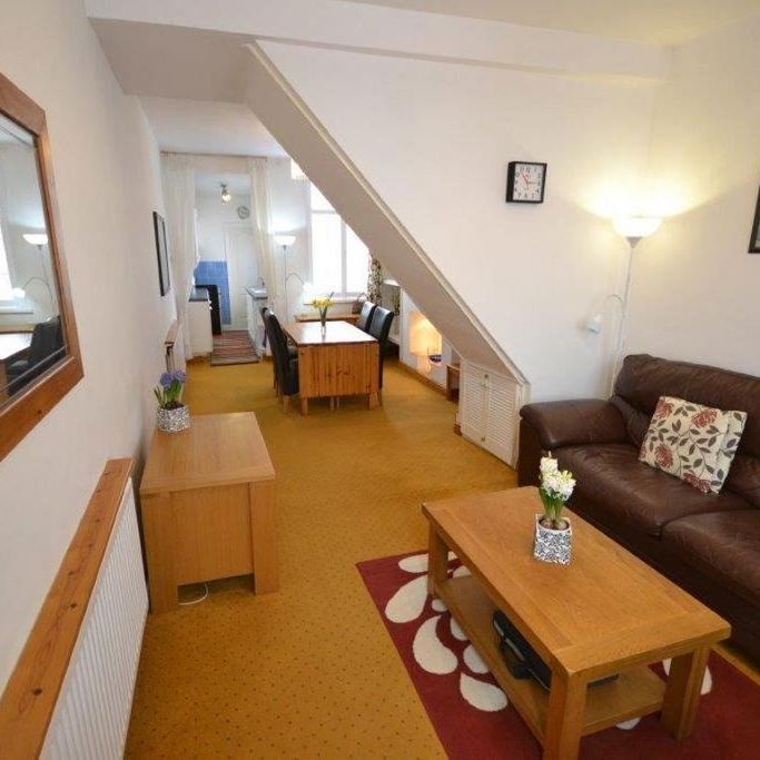 2 bedroom terraced house to rent - Photo 1