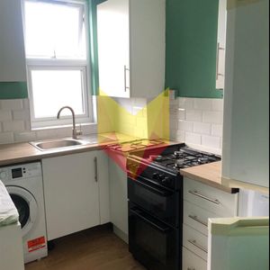 Room in a Shared House, Charlbury Gardens, IG3 - Photo 2