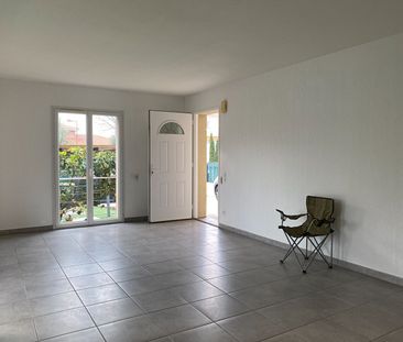 House - Photo 2