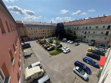 Pronájem bytu 2+kk na ulici Tkalcovská - Photo 2