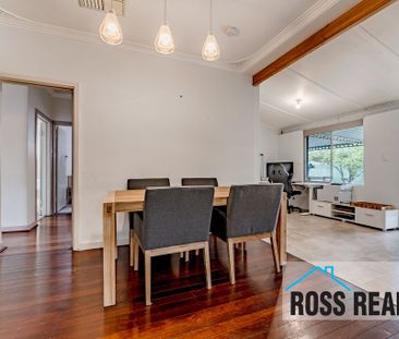 Character, Charm & Location! - Photo 3